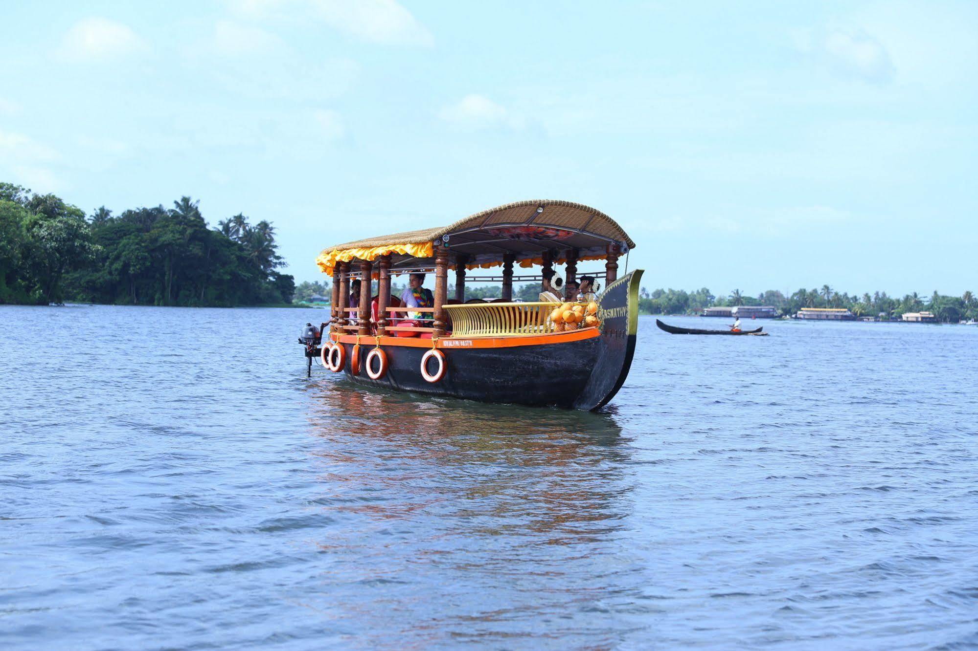 ปาโกดา รีสอร์ทส์ Alappuzha ภายนอก รูปภาพ